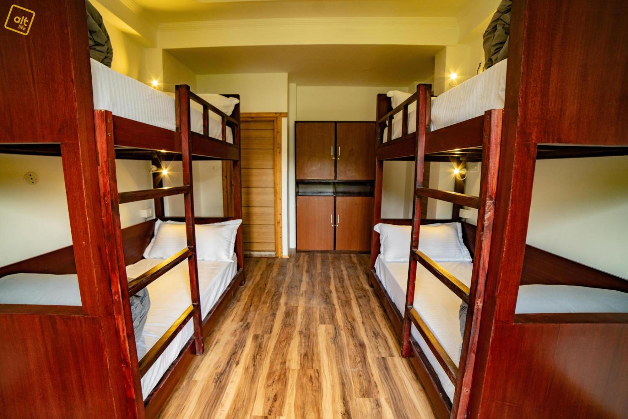 Alt Life - Manali Hostel Exterior photo